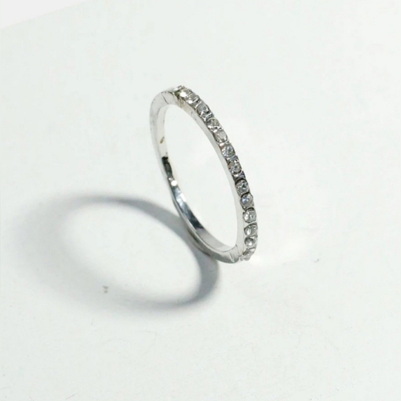 Thin, Dainty Band- Size 7 - Picture 1 of 3